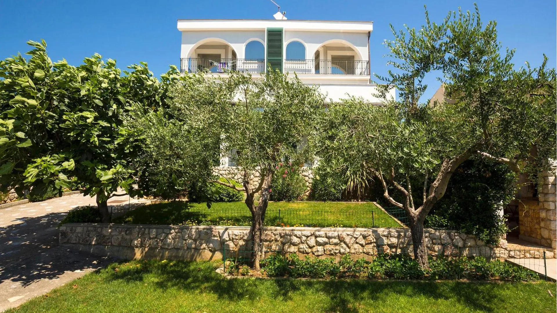 Beautiful Apartment In Novi Vinodolski